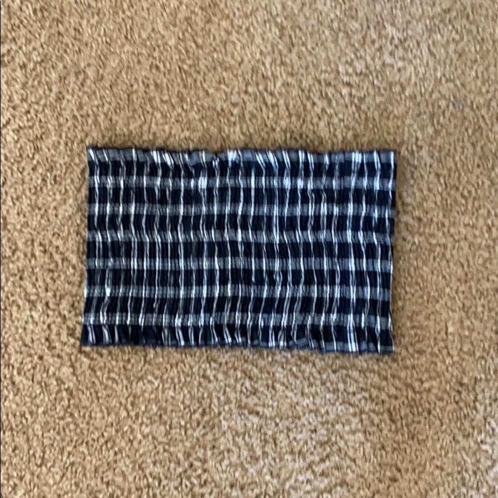 Black and white pattern tube top